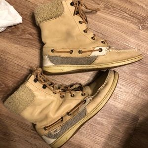 Sperry Lace Up Fuzzy Boots Waterproof